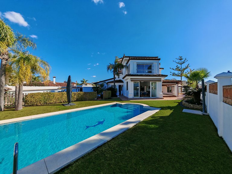 Villa for Sale in Marbella, Malaga 7