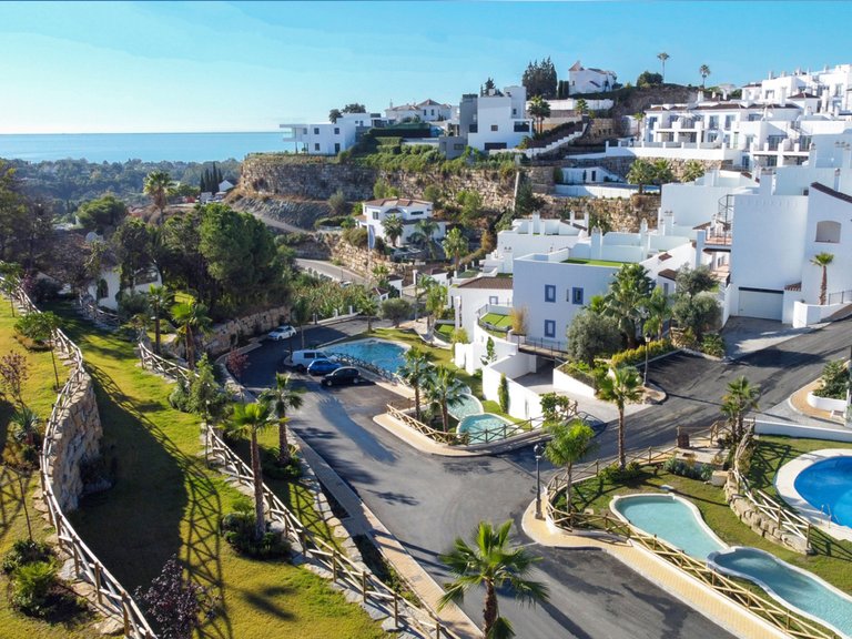 Apartment for Sale in Benahavis, Malaga 2