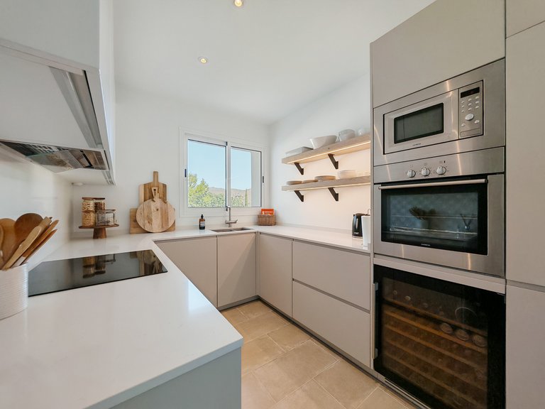 Apartment for Sale in Marbella, Malaga 12