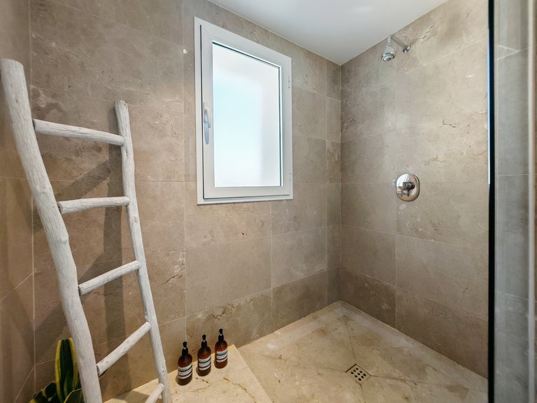 Apartment for Sale in Marbella, Malaga 25