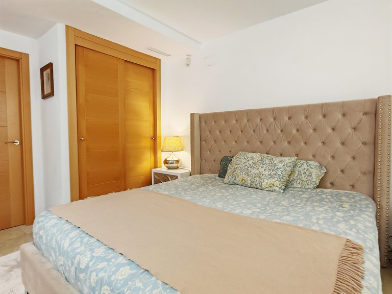 Apartment for Sale in Benahavis, Malaga 12