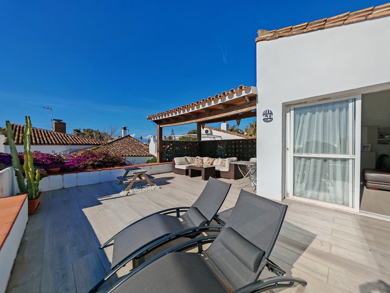 Villa for Sale in Estepona, Malaga 16