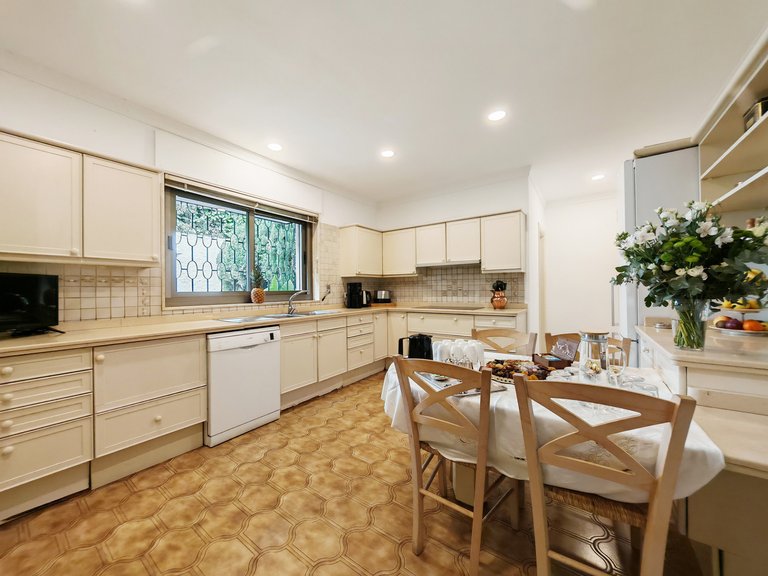Villa for Sale in Marbella, Malaga 11