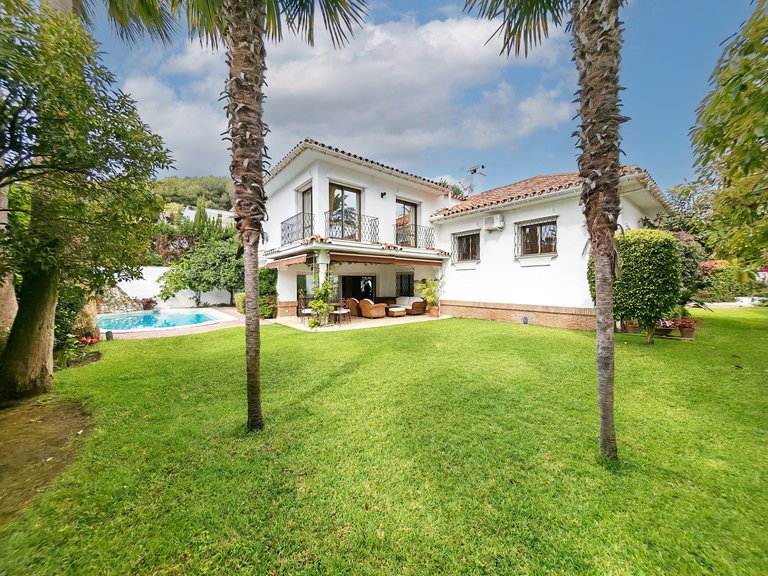 Villa for Sale in Marbella, Malaga 1