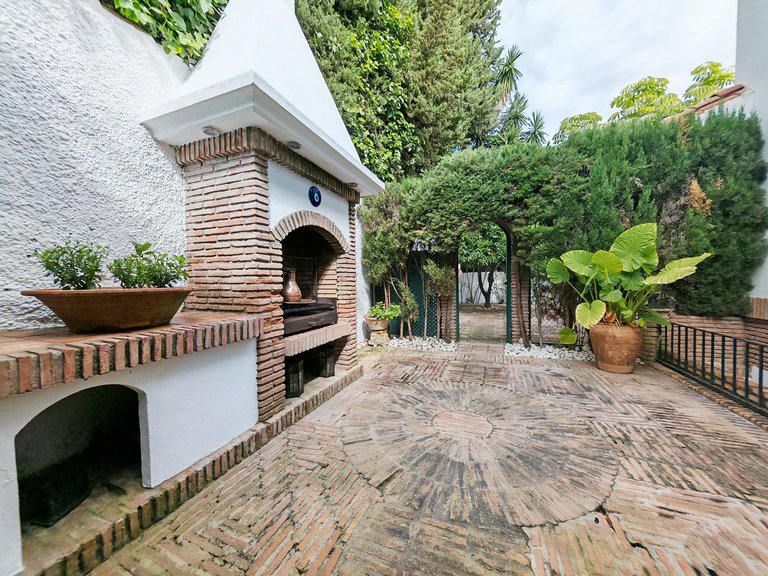 Villa for Sale in Marbella, Malaga 23