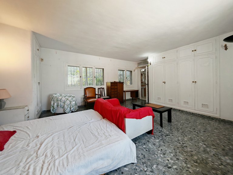 Villa for Sale in Marbella, Malaga 8