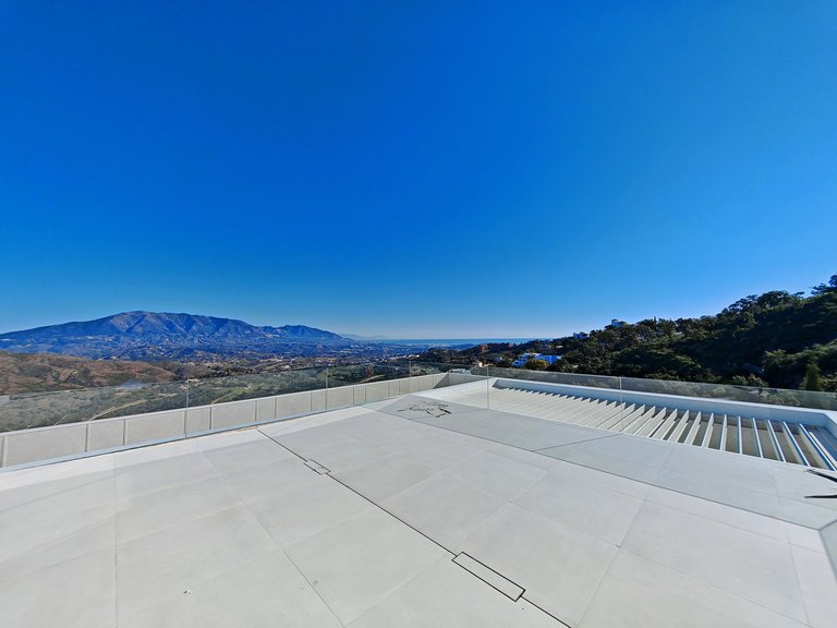 Villa for Sale in Marbella, Malaga 26