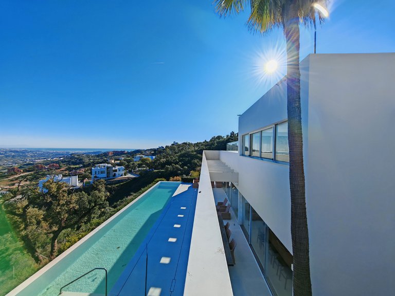 Villa for Sale in Marbella, Malaga 1