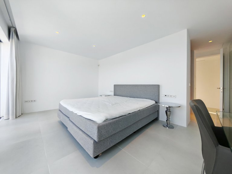 Villa for Sale in Marbella, Malaga 18