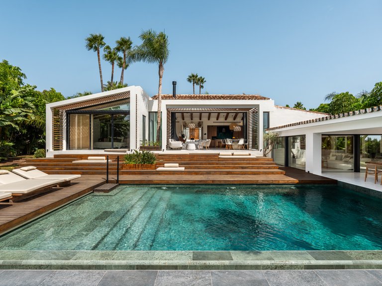 Villa for Sale in Marbella, Malaga 1