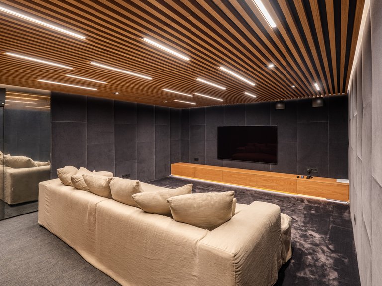 Villa for Sale in Marbella, Malaga 32