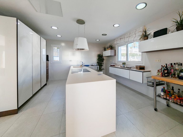 Villa for Sale in Marbella, Malaga 13