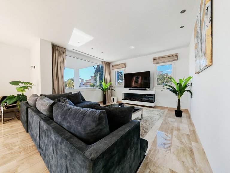 Villa for Sale in Marbella, Malaga 10