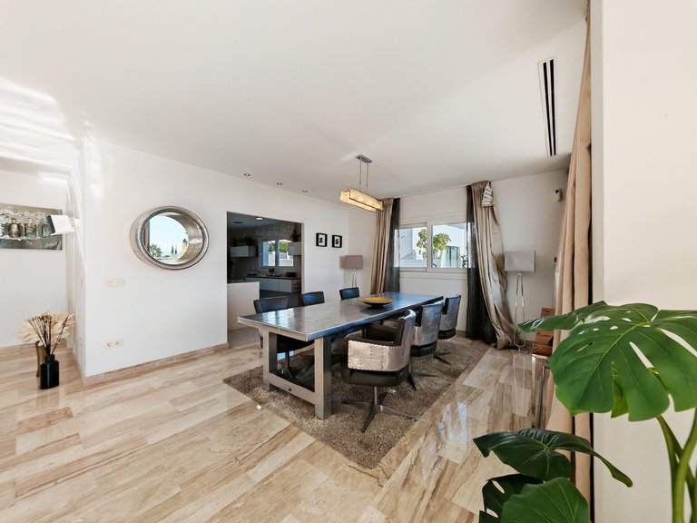 Villa for Sale in Marbella, Malaga 11
