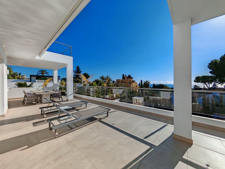 Villa for Sale in Marbella, Malaga 1