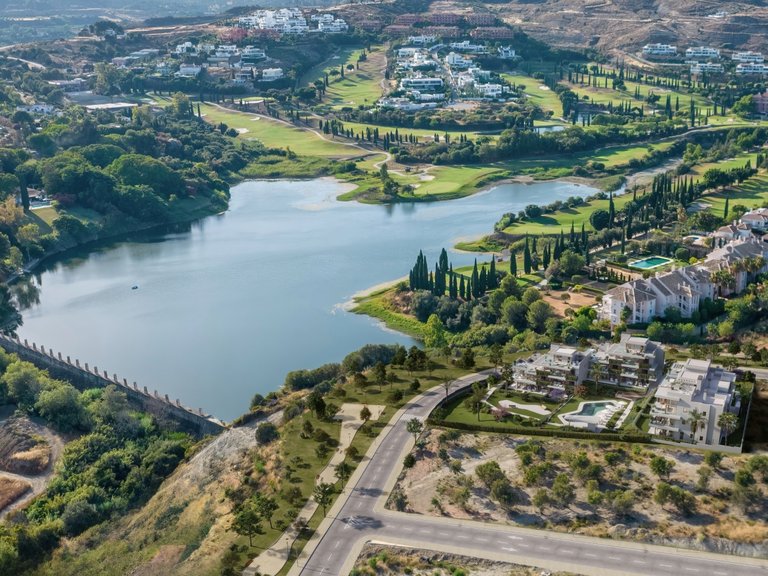 Apartment for Sale in Estepona, Malaga 6