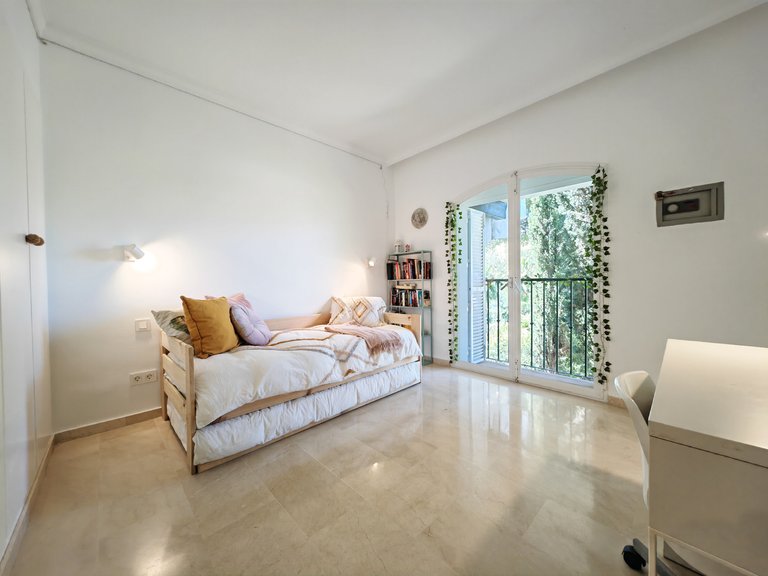 Town House for Sale in Benahavis, Malaga 16