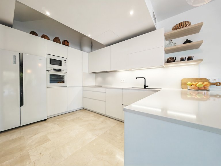 Town House for Sale in Benahavis, Malaga 8