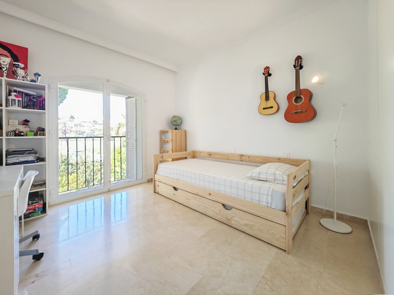 Town House for Sale in Benahavis, Malaga 19