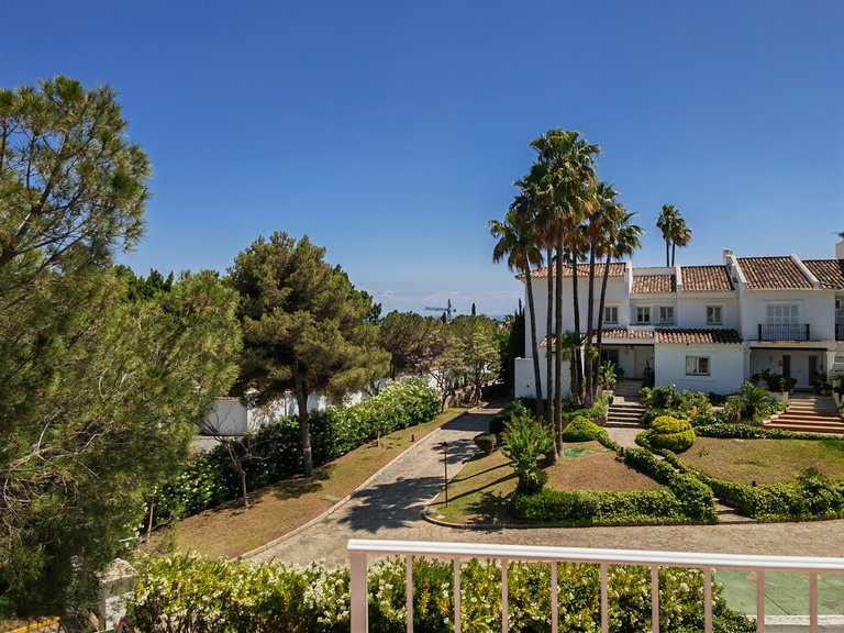 Town House for Sale in Benahavis, Malaga 1