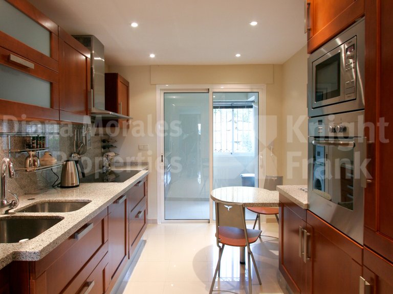 Apartment for Rent in Marbella, Malaga 18