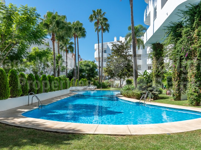 Apartment for Rent in Marbella, Malaga 28