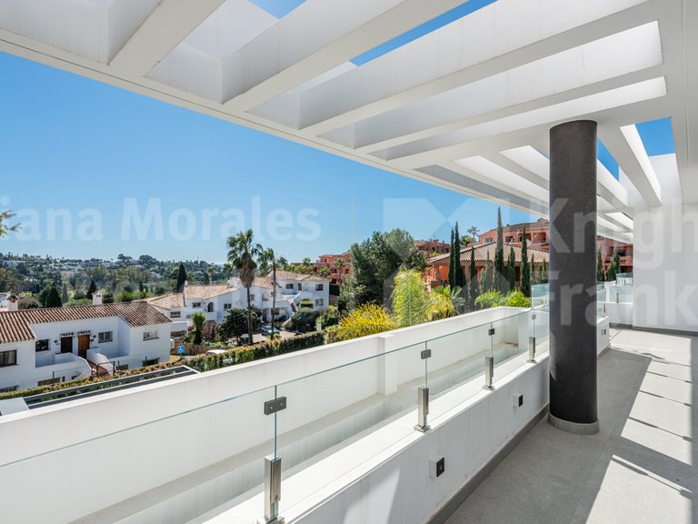 Villa for Sale in Benahavis, Malaga 39