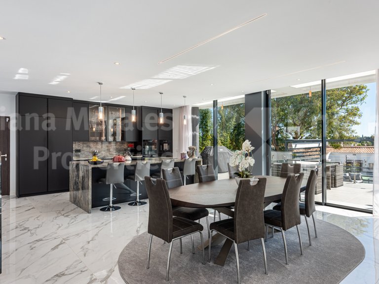 Villa for Sale in Benahavis, Malaga 8