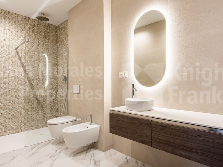 Villa for Sale in Benahavis, Malaga 28