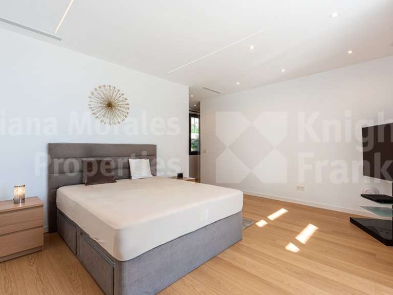 Villa for Sale in Benahavis, Malaga 17