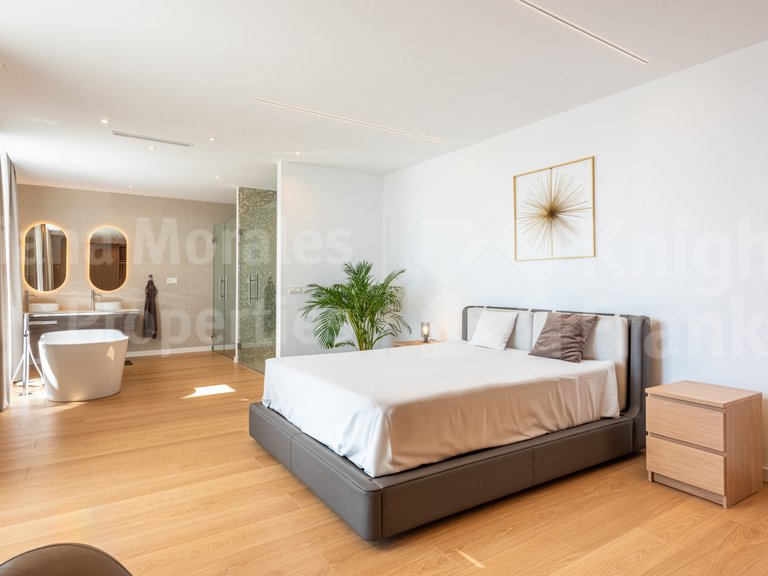 Villa for Sale in Benahavis, Malaga 15