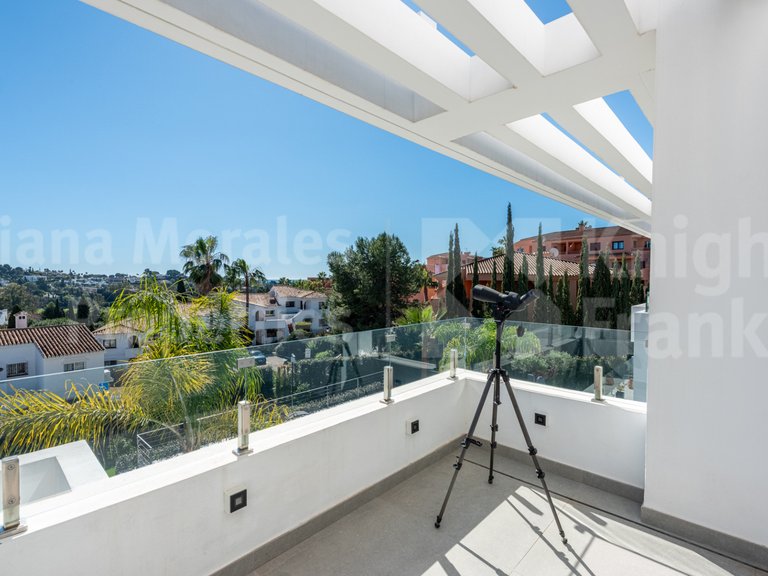 Villa for Sale in Benahavis, Malaga 37