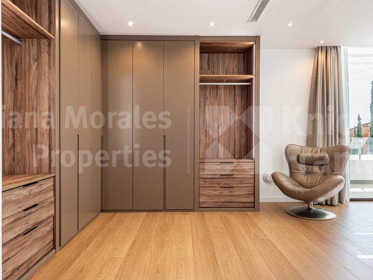 Villa for Sale in Benahavis, Malaga 18