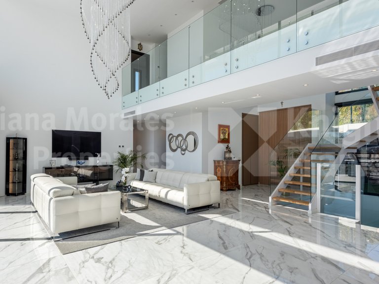 Villa for Sale in Benahavis, Malaga 5