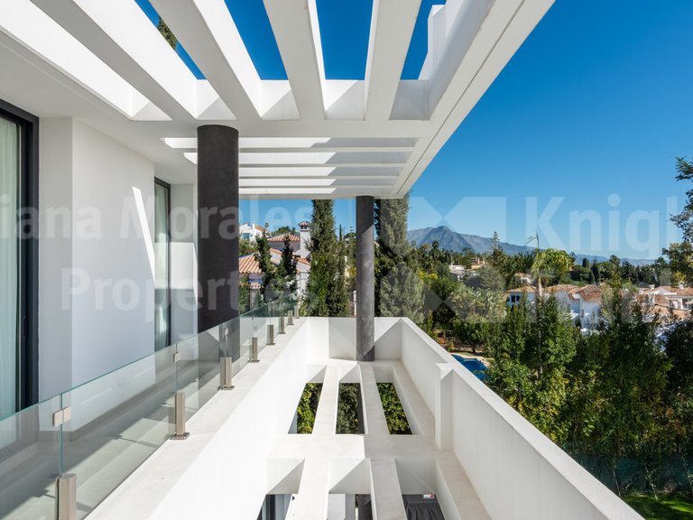 Villa for Sale in Benahavis, Malaga 42