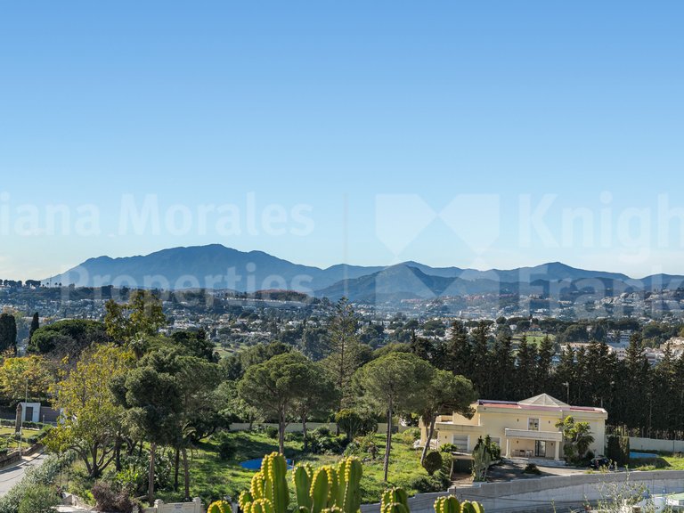 Apartment for Sale in Marbella, Malaga 44