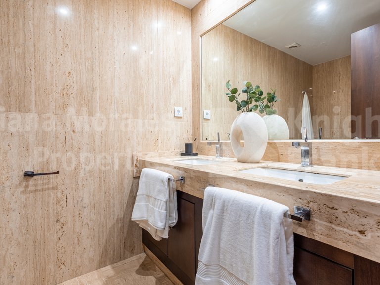 Apartment for Sale in Marbella, Malaga 19