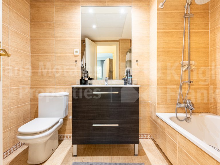 Apartment for Sale in Marbella, Malaga 18