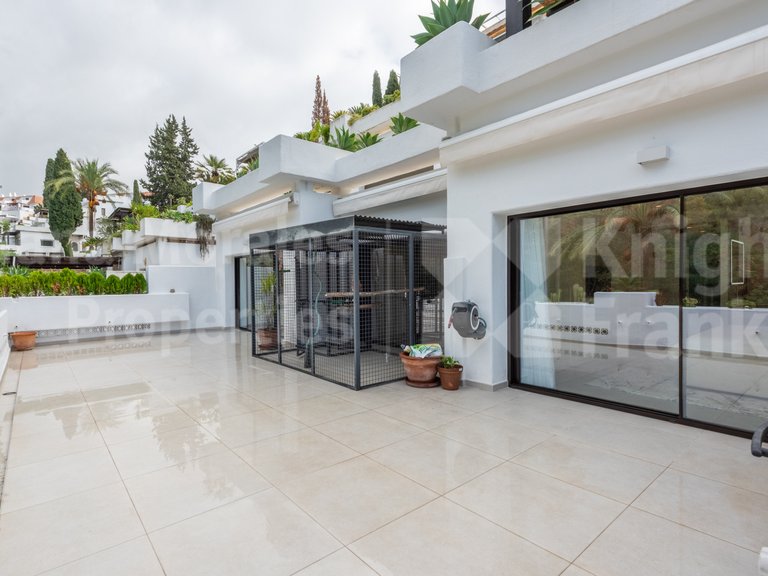 Apartment for Sale in Marbella, Malaga 30