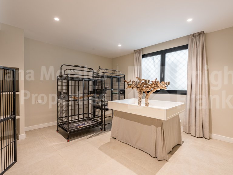 Apartment for Sale in Marbella, Malaga 16
