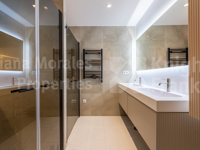 Apartment for Sale in Marbella, Malaga 25