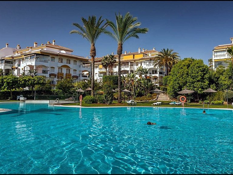 Apartment for Sale in Marbella, Malaga 11