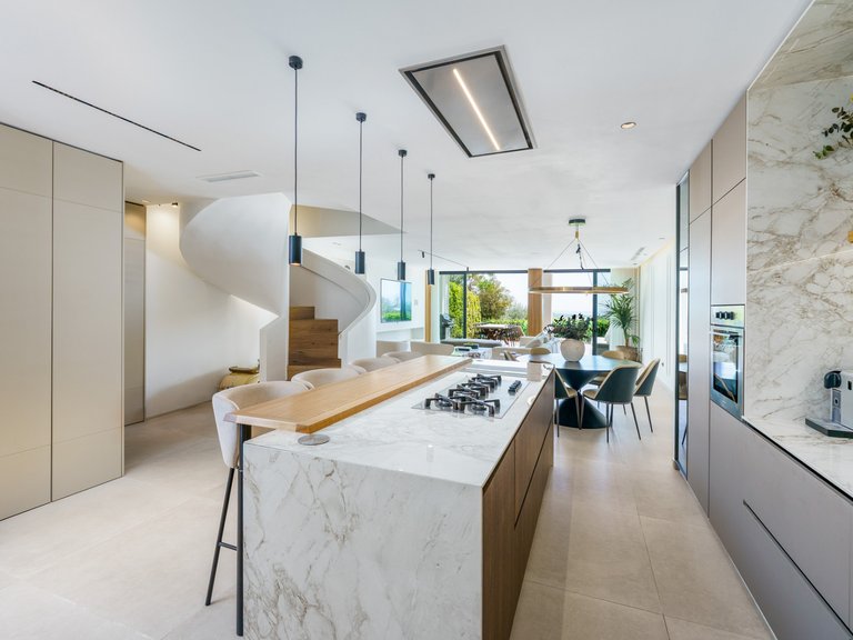 Town House for Sale in Benahavis, Malaga 12