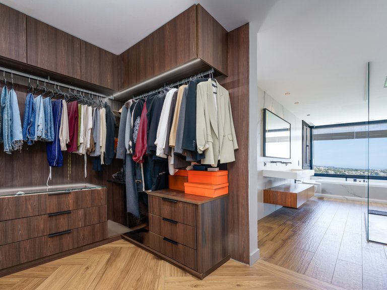 Town House for Sale in Benahavis, Malaga 29