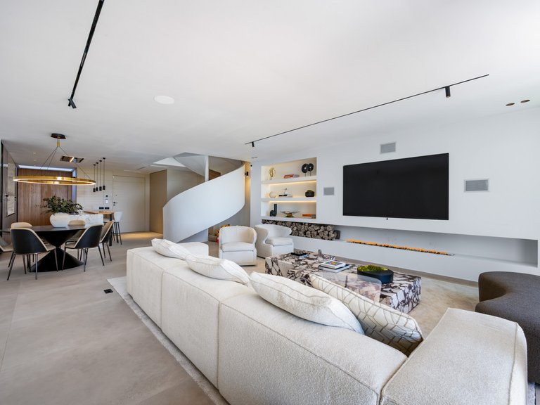 Town House for Sale in Benahavis, Malaga 14