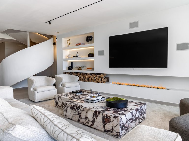 Town House for Sale in Benahavis, Malaga 1