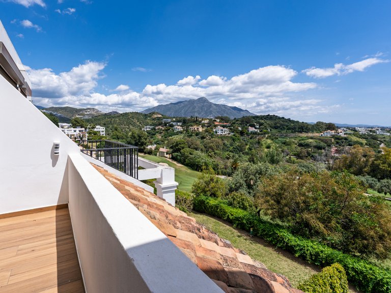 Town House for Sale in Benahavis, Malaga 25