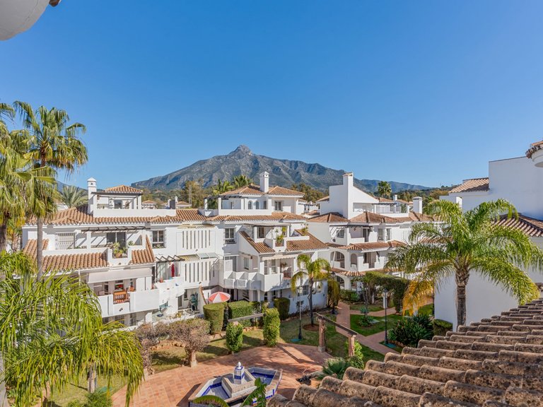 Town House for Sale in Marbella, Malaga 18