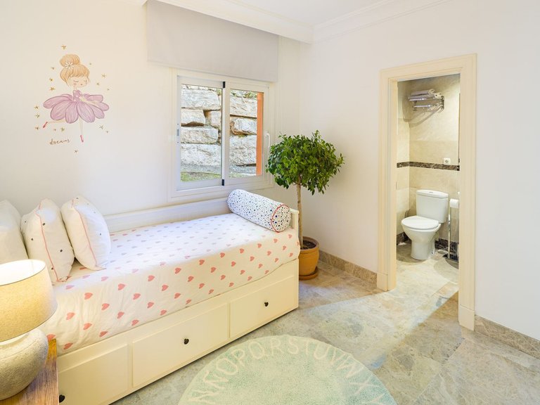 Apartment for Sale in Marbella, Malaga 14