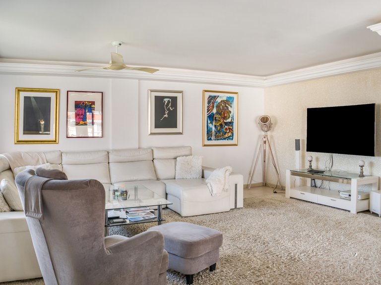 Penthouse for Sale in Marbella, Malaga 14